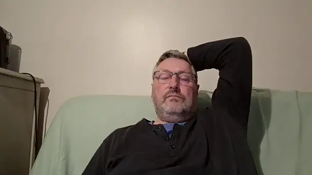 doudou310 online show from April 4, 3:49 am