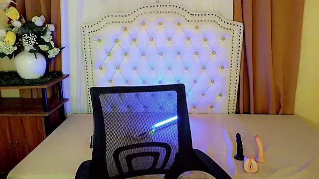 ChloeAsian online show from March 21, 10:31 am