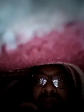 Snapshot of crazyxy12 chatting on February 1, 9:19 am crazyxy12 online show from February 1, 9:19 am