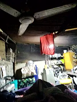 Snapshot of crazyxy12 chatting on February 6, 5:05 pm crazyxy12 online show from February 6, 5:05 pm