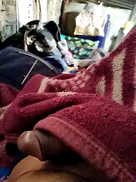 Snapshot of crazyxy12 chatting on February 7, 6:17 am crazyxy12 online show from February 7, 6:17 am