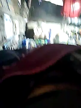 Snapshot of crazyxy12 chatting on February 8, 3:43 am crazyxy12 online show from February 8, 3:43 am