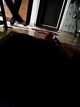 Snapshot of crazyxy12 chatting on March 6, 7:27 am crazyxy12 online show from March 6, 7:27 am