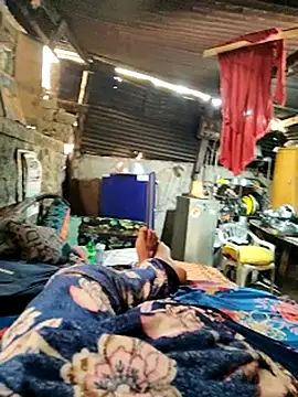 Snapshot of crazyxy12 chatting on March 14, 8:42 am crazyxy12 online show from March 14, 8:42 am