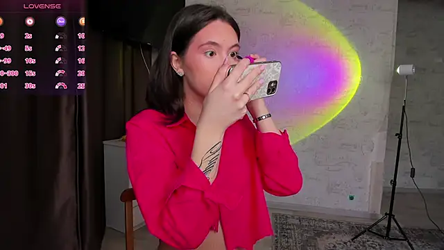 Hey Mia online show from February 24, 4:21 am