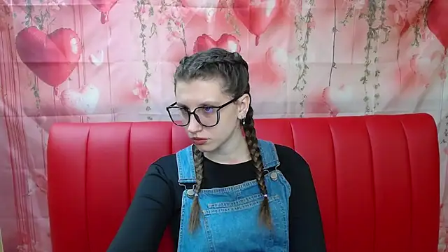 LilianaShine online show from March 17, 6:17 am