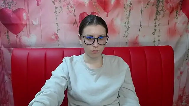 LilianaShine online show from May 13, 5:05 am