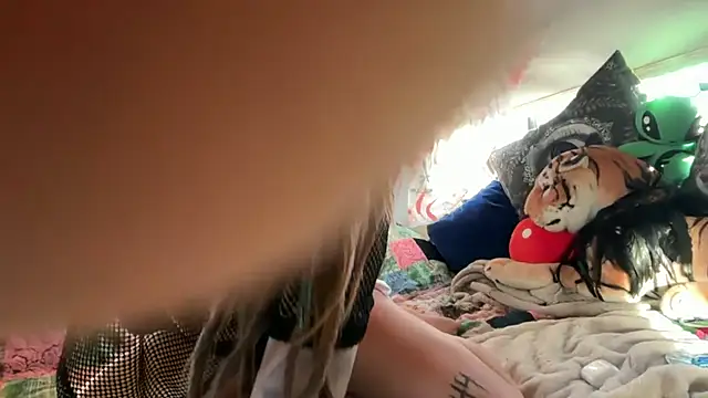 TheMoonNTheSun online show from April 23, 12:23 am