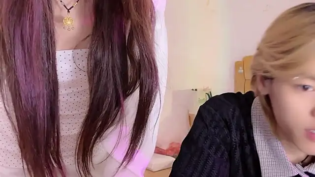 Snapshot of SM_JIAJIA_ZL chatting on April 28, 4:56 pm SM JIAJIA ZL online show from April 28, 4:56 pm