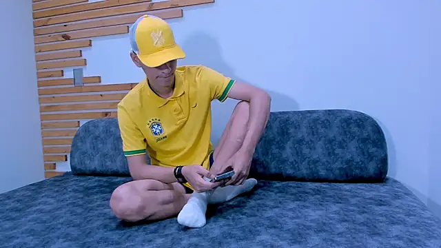 tiian  online show from February 16, 7:21 pm