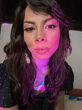 Isalove99 online show from April 22, 9:22 am