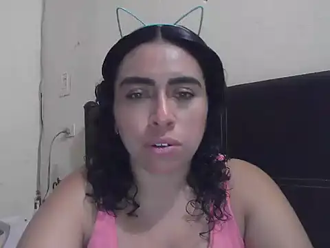 DalilahMx online show from April 28, 3:06 pm