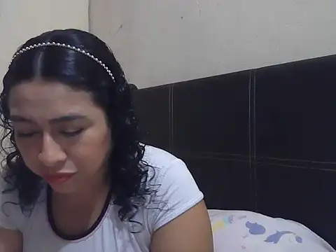Snapshot of DalilahMx chatting on May 27, 3:47 am DalilahMx online show from May 27, 3:47 am