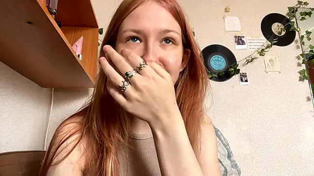 LaureenVielma online show from February 24, 8:23 am