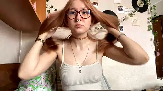 LaureenVielma online show from March 13, 7:26 am