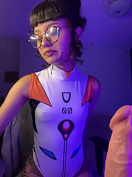 Miamhua-Cat- online show from February 5, 5:34 am