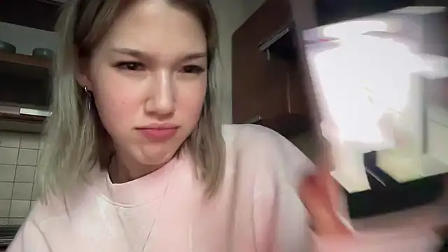 lilXdomiii online show from April 16, 11:33 am