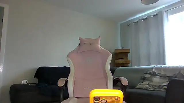 verscub6969 online show from April 1, 1:41 pm