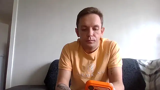 verscub6969 online show from April 10, 1:27 pm