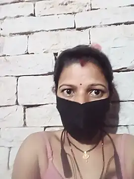 Snapshot of Divya-11431 chatting on July 19, 6:33 pm Divya-11431 online show from July 19, 6:33 pm