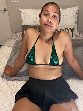 Snapshot of Jamalyce chatting on February 3, 2:53 am Jamalyce online show from February 3, 2:53 am