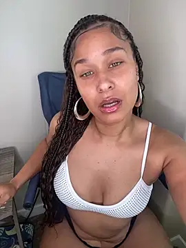 Snapshot of Jamalyce chatting on March 2, 5:31 pm Jamalyce online show from March 2, 5:31 pm