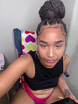 Snapshot of Jamalyce chatting on March 6, 5:42 pm Jamalyce online show from March 6, 5:42 pm