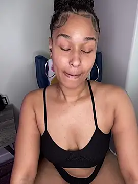 Jamalyce online show from March 23, 4:55 pm