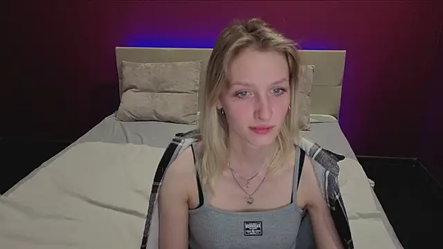 Akiro Kim7 online show from February 4, 2:50 am