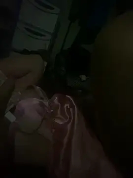 anhduong11 online show from March 9, 3:27 pm