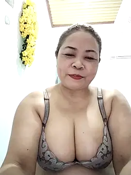 Baby-bigtits2026 online show from April 21, 10:21 am