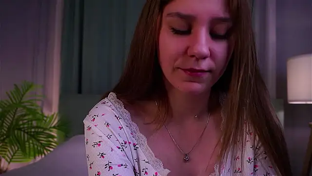 ShantellAngulo online show from February 4, 1:11 am