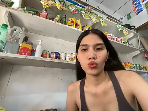 Snapshot of Sweetiebabe25 chatting on April 22, 4:37 am Sweetiebabe25 online show from April 22, 4:37 am