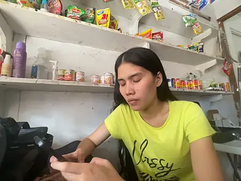 Snapshot of Sweetiebabe25 chatting on May 9, 7:13 am Sweetiebabe25 online show from May 9, 7:13 am