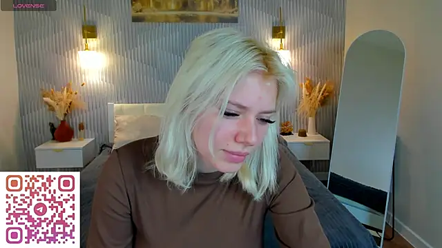 Kate Krose online show from April 15, 9:16 am