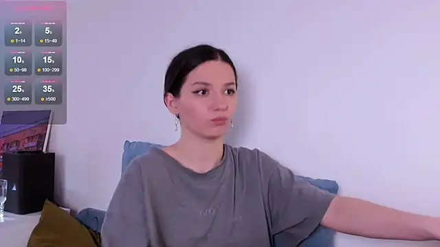 Snapshot of miabellee_ chatting on May 16, 10:36 am miabellee online show from May 16, 10:36 am