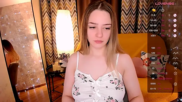 cherrykississ online show from April 1, 2:01 am