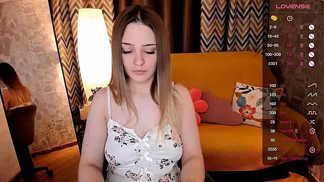 cherrykississ online show from April 7, 2:34 am