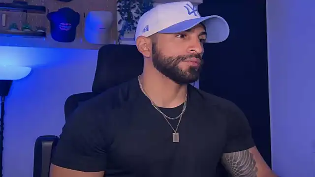 SamDornan51 online show from April 22, 2:25 am