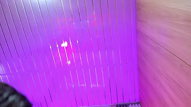 mlucreciasucker303av online show from February 6, 9:07 pm