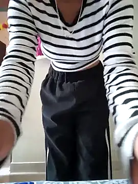 divyajaan4763 online show from April 25, 12:41 pm