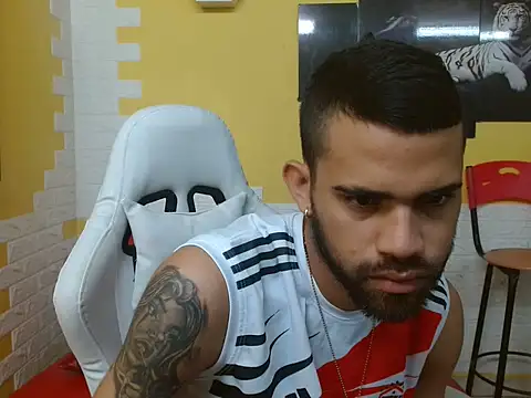 chacorta  online show from April 10, 1:05 pm