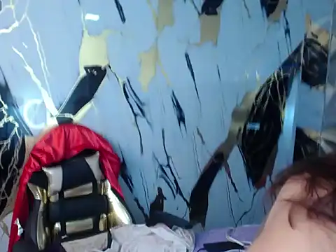 Snapshot of Alison-mar chatting on April 24, 8:22 pm Alison-mar online show from April 24, 8:22 pm