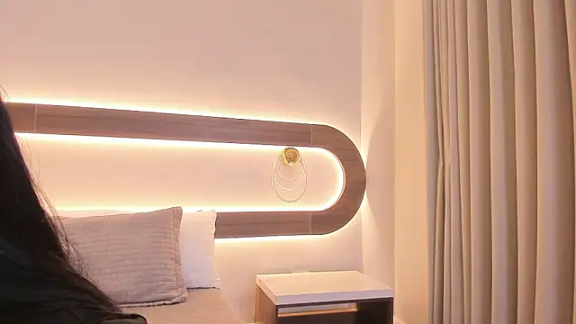 Violeta sum online show from February 26, 12:15 pm