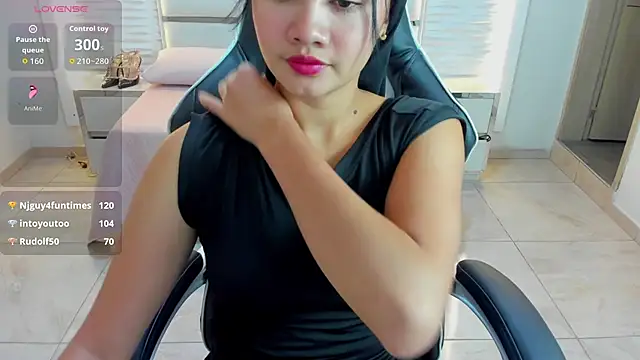 Snapshot of Yaiza_farak chatting on February 13, 2:18 am Yaiza farak online show from February 13, 2:18 am