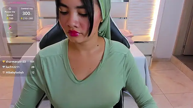 Snapshot of Yaiza_farak chatting on February 15, 7:51 am Yaiza farak online show from February 15, 7:51 am