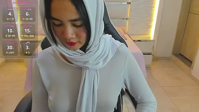 Snapshot of Yaiza_farak chatting on February 18, 2:18 am Yaiza farak online show from February 18, 2:18 am