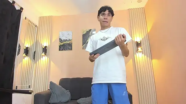 DesiresOfOlympus  online show from April 20, 8:21 pm