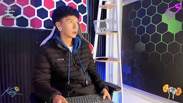 David Banks  online show from April 20, 12:30 pm