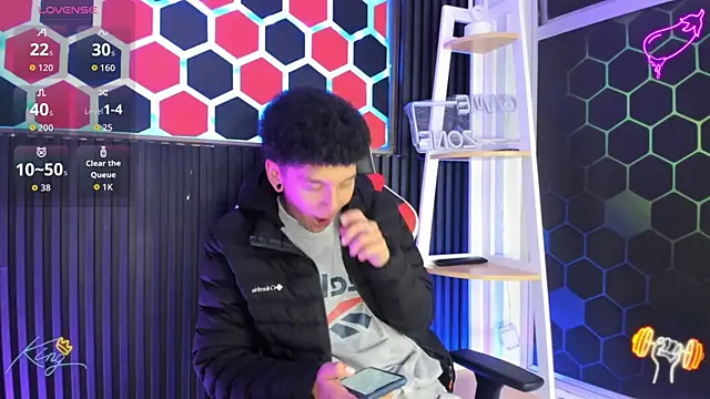 David Banks  online show from April 25, 12:41 pm